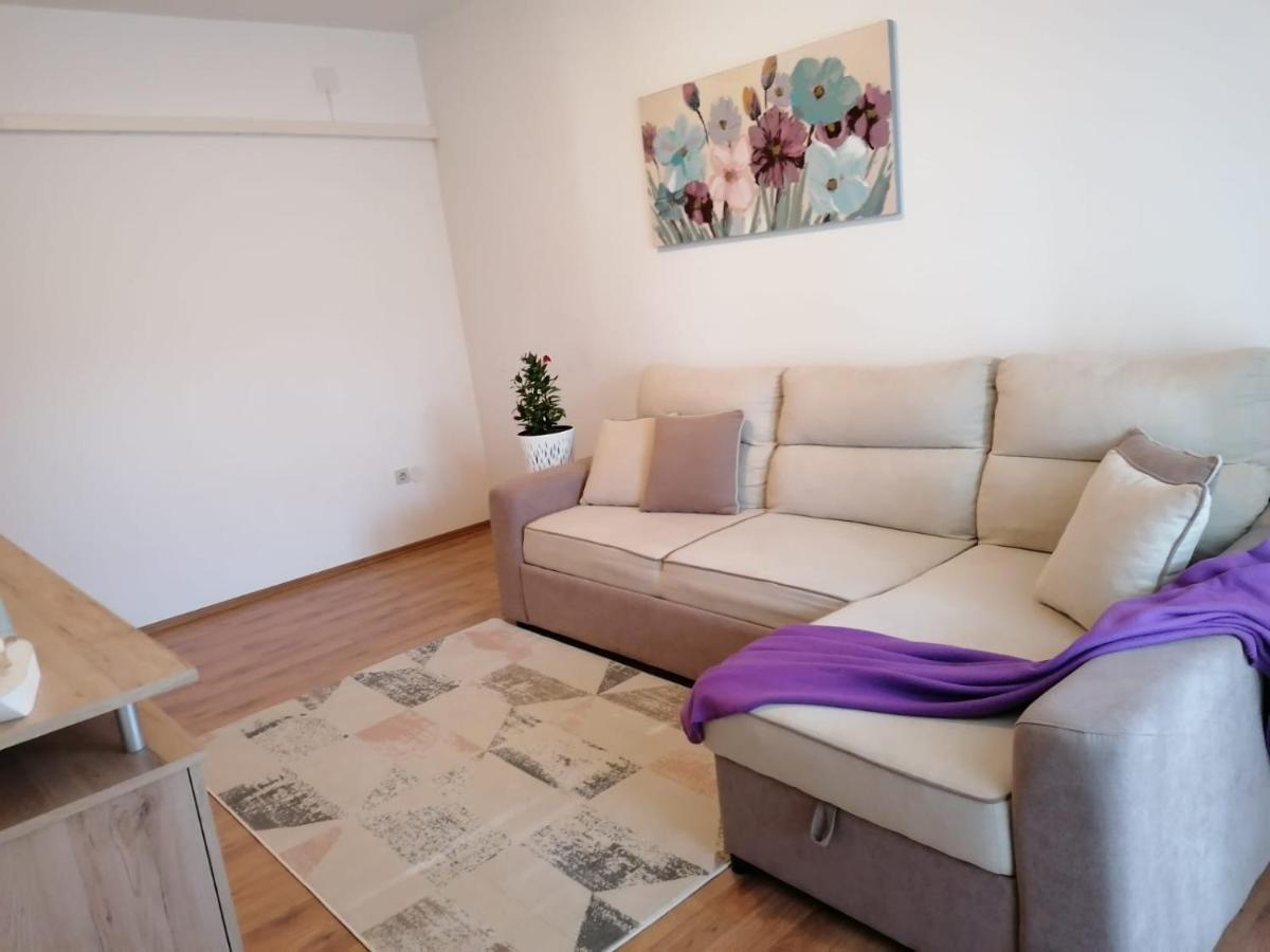 Apartments Nana Biograd Na Moru Exterior photo