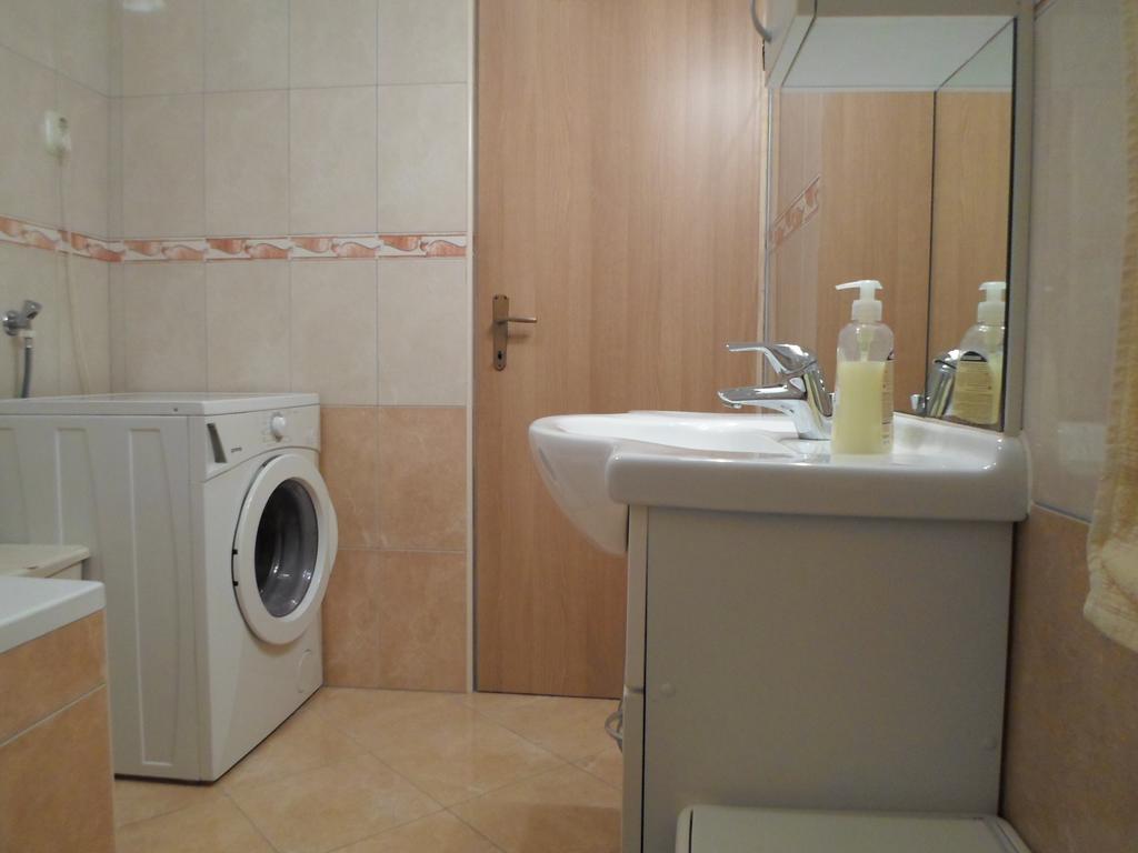 Apartments Nana Biograd Na Moru Exterior photo