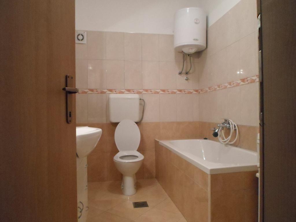 Apartments Nana Biograd Na Moru Exterior photo