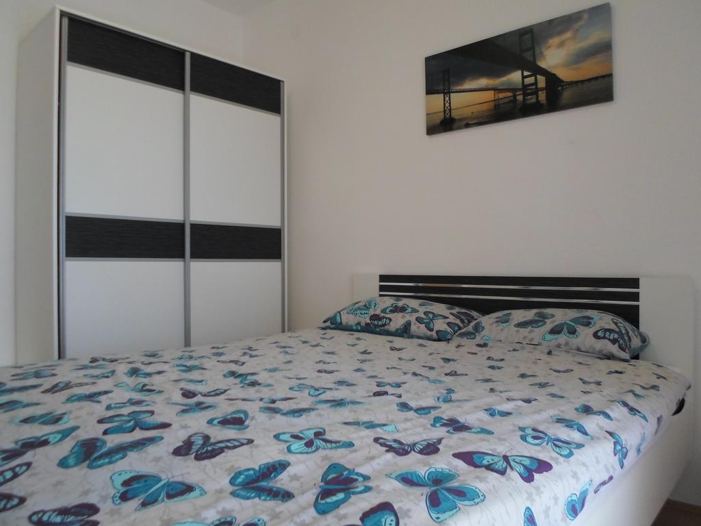 Apartments Nana Biograd Na Moru Exterior photo